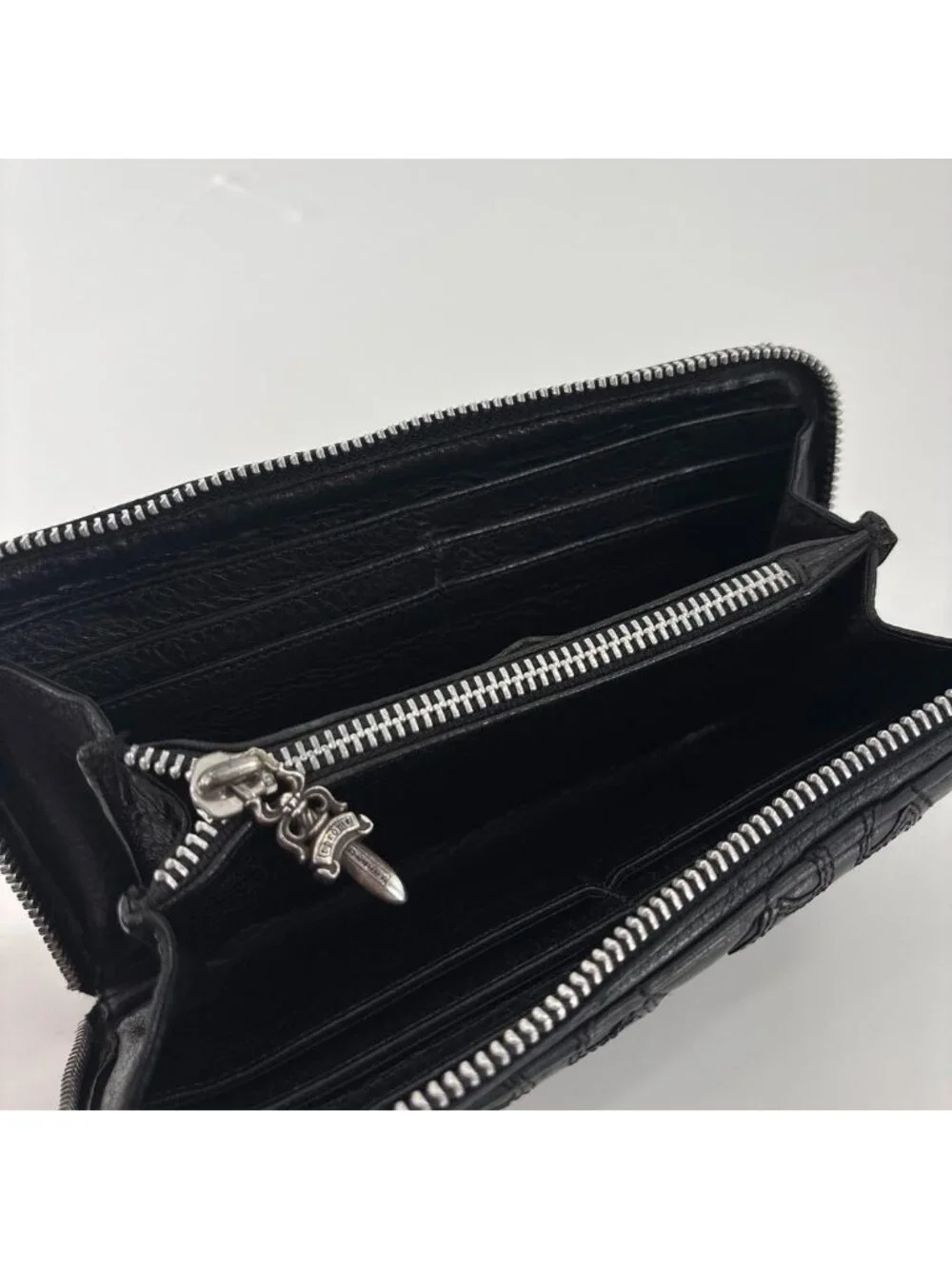 Chrome Hearts Rec Fzip Quilted Cemetery Cross Wallet